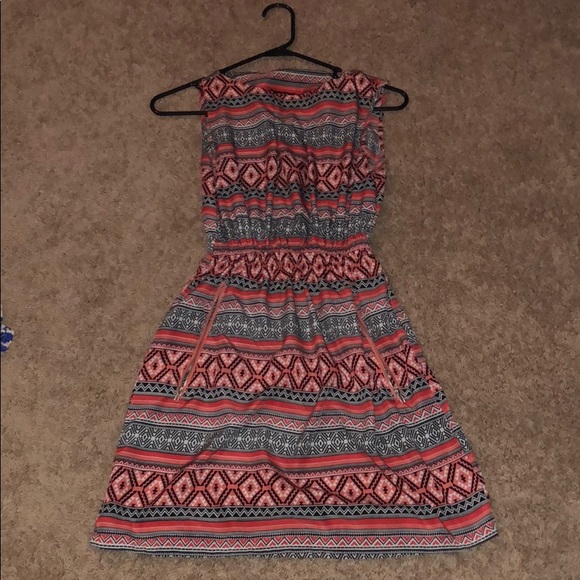 Dress - Picture 1 of 4